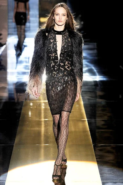 Look 44